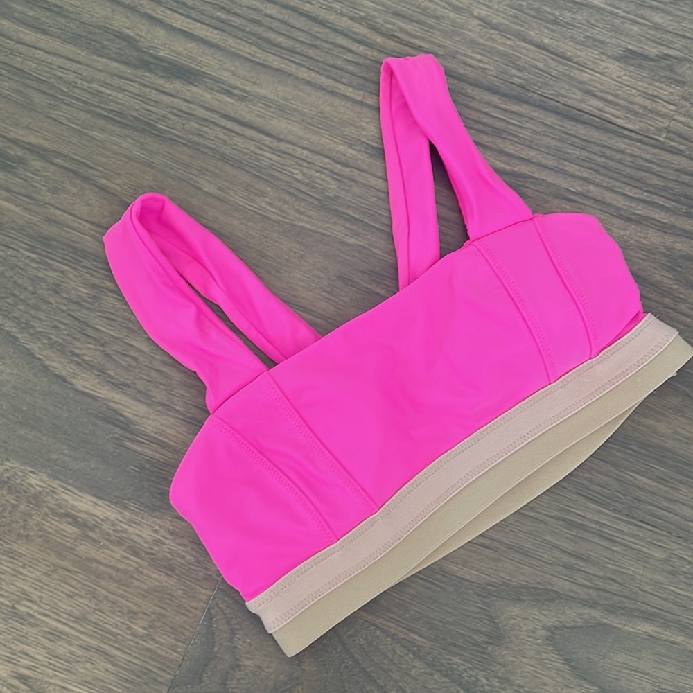SOLD Free People Movement Neon Pink Wet sports bra - Picture 3 of 9